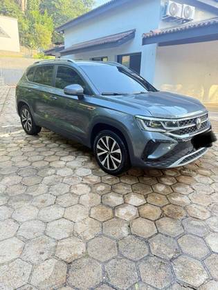 VOLKSWAGEN TAOS 1.4 250 TSI TOTAL FLEX HIGHLINE AUTOMÁTICO